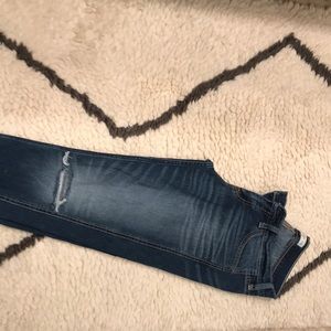 Abercrombie & Fitch boyfriend style crop jeans